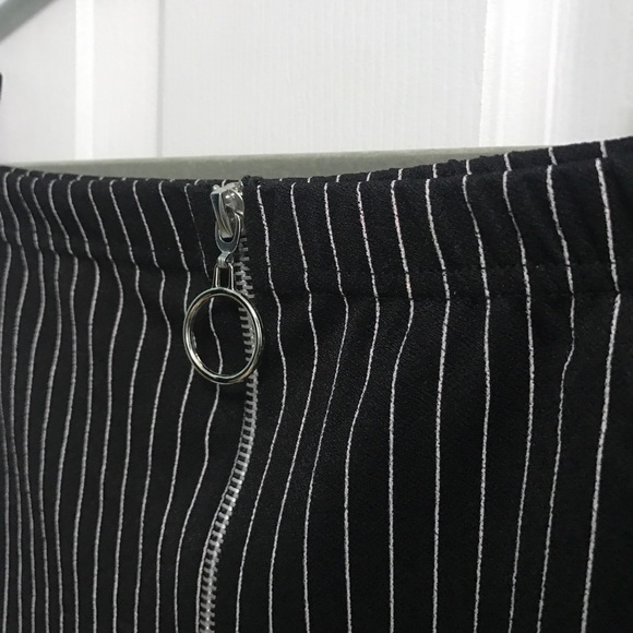 Boohoo two-piece set, bodycon skirt & top - Picture 4 of 4